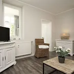 Villa Maria Ferienwohnung Marlene 34 Mit Gratis Nutzung Vom Ahoi Erlebnisbad Und Sauna In Sellin Apartament Goehren (Ruegen)
