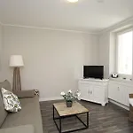 Villa Maria Ferienwohnung Marlene 34 Mit Gratis Nutzung Vom Ahoi Erlebnisbad Und Sauna In Sellin