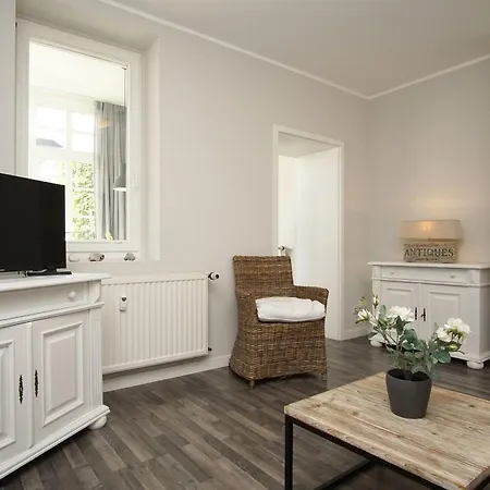 Wintergarten, Gratis Nutzung Vom Ahoi Erlebnisbad In Sellin - Maria Marlene 34 Apartment Goehren (Ruegen)