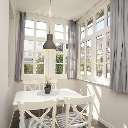 Wintergarten, Gratis Nutzung Vom Ahoi Erlebnisbad In Sellin - Maria Marlene 34 Appartement Goehren (Ruegen)